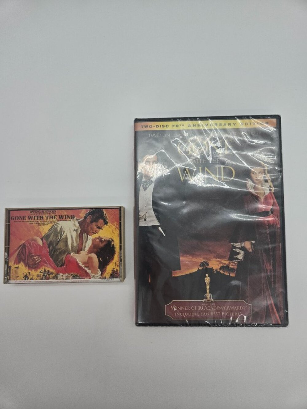 GONE WITH THE WIND (DVD 2-Disc 70th Anniversary Edition Remastered) Plus Tape
